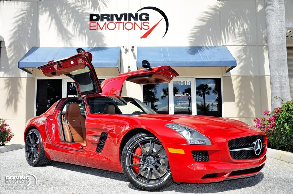 Mercedes-Benz SLS-Class