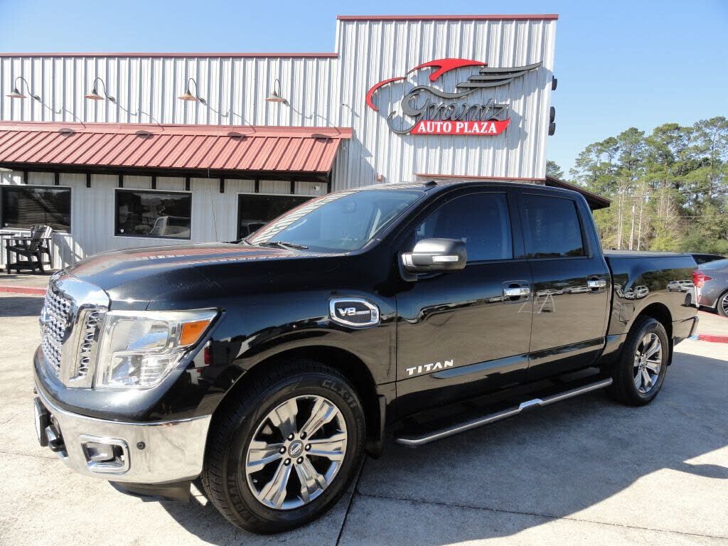 2017 NISSAN Titan