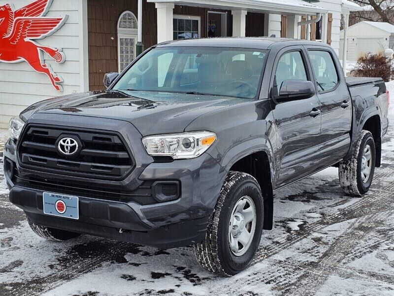 2017 TOYOTA Tacoma