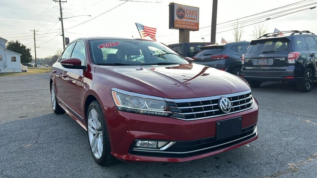 2017 VOLKSWAGEN Passat