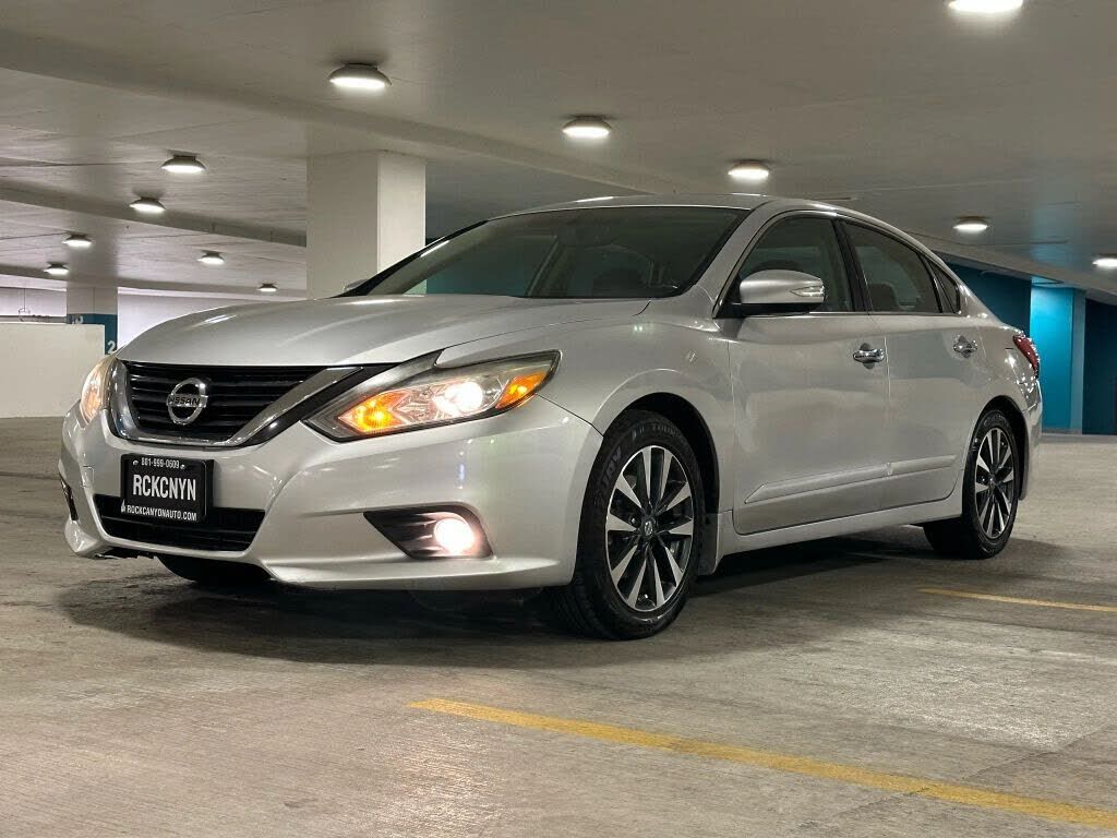 2016 NISSAN Altima