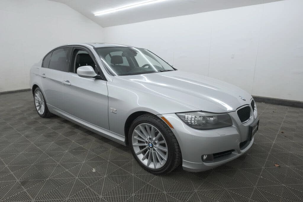 2011 BMW 3 Series