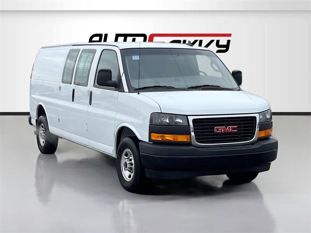2023 GMC Savana