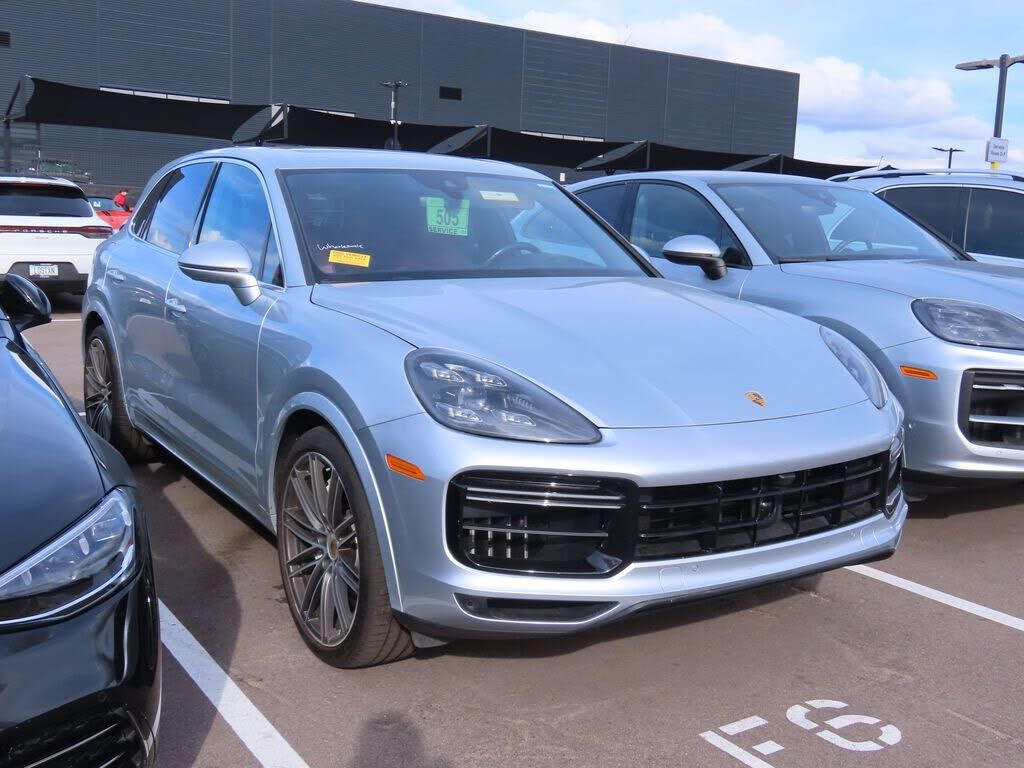 2019 PORSCHE Cayenne