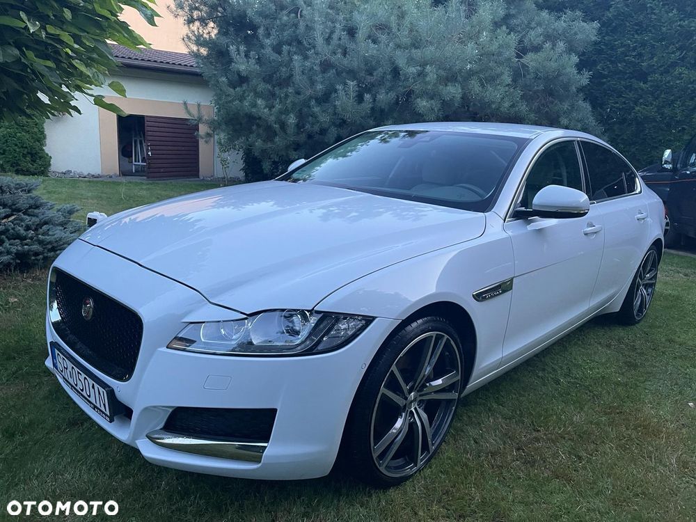 Jaguar XF