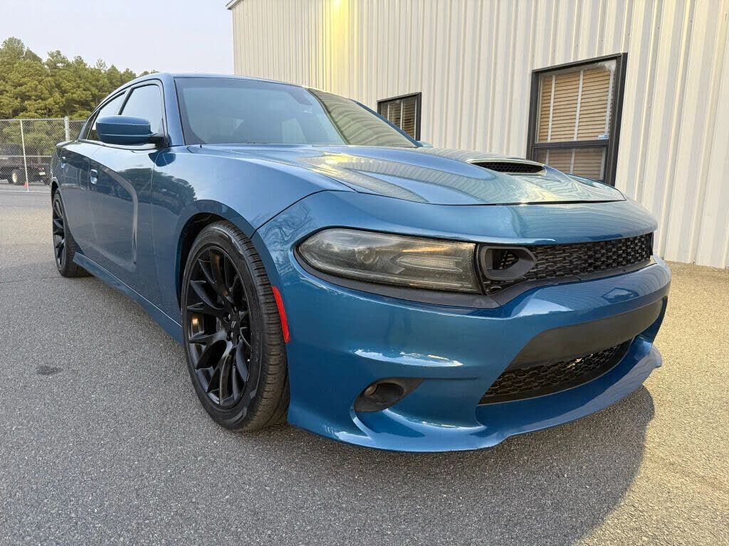 2021 DODGE Charger