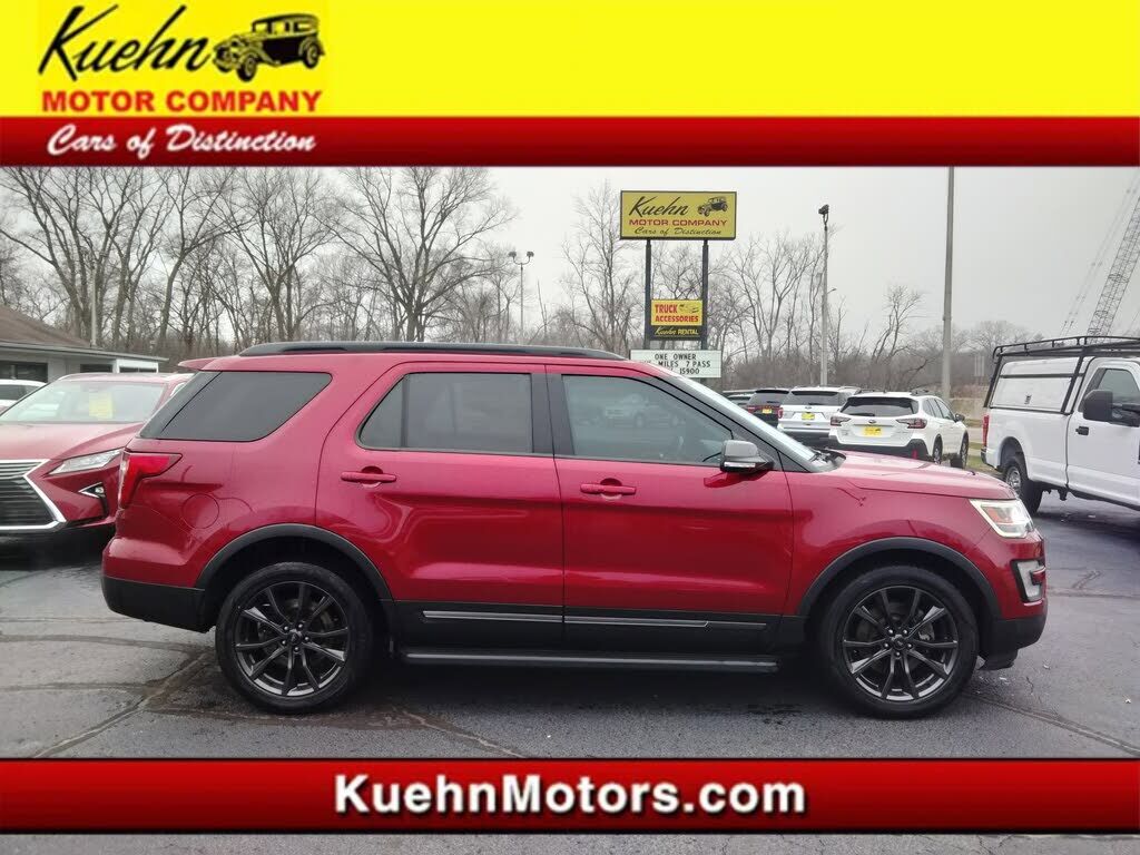 2017 FORD Explorer
