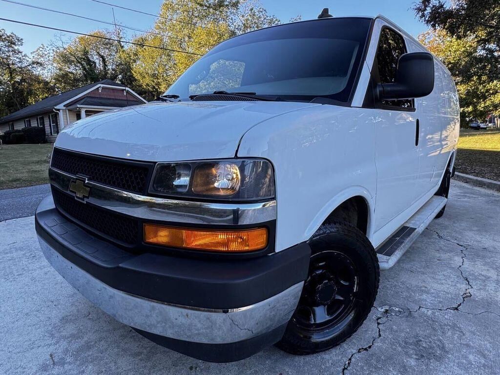 2020 CHEVROLET Express