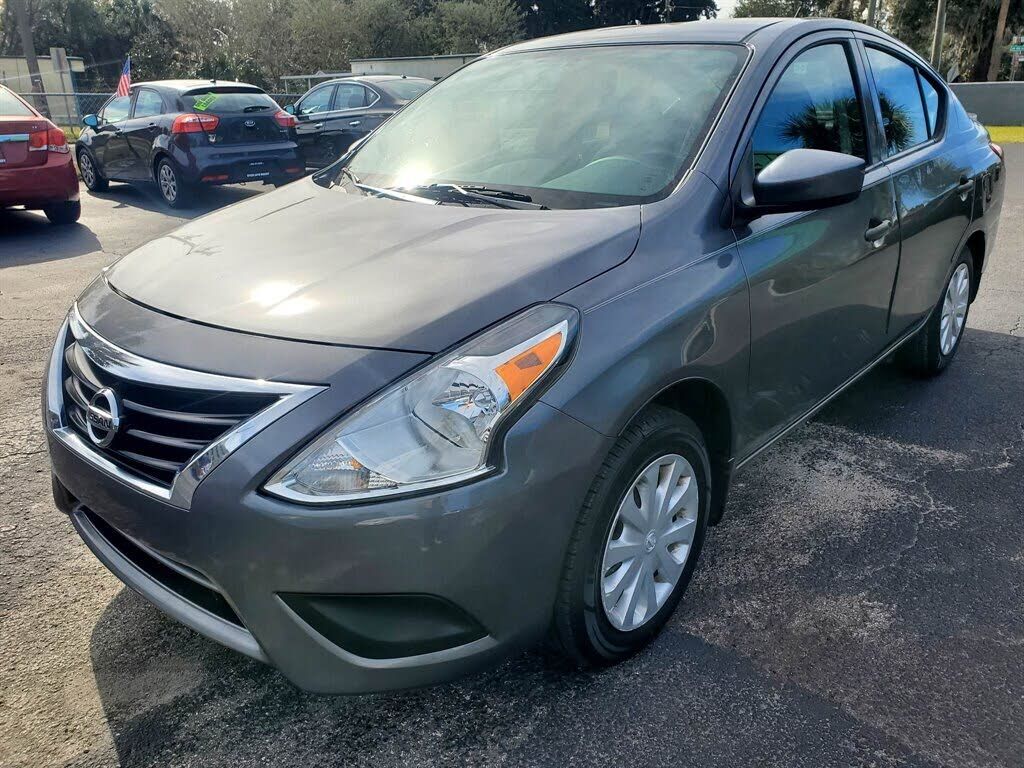 2019 NISSAN Versa