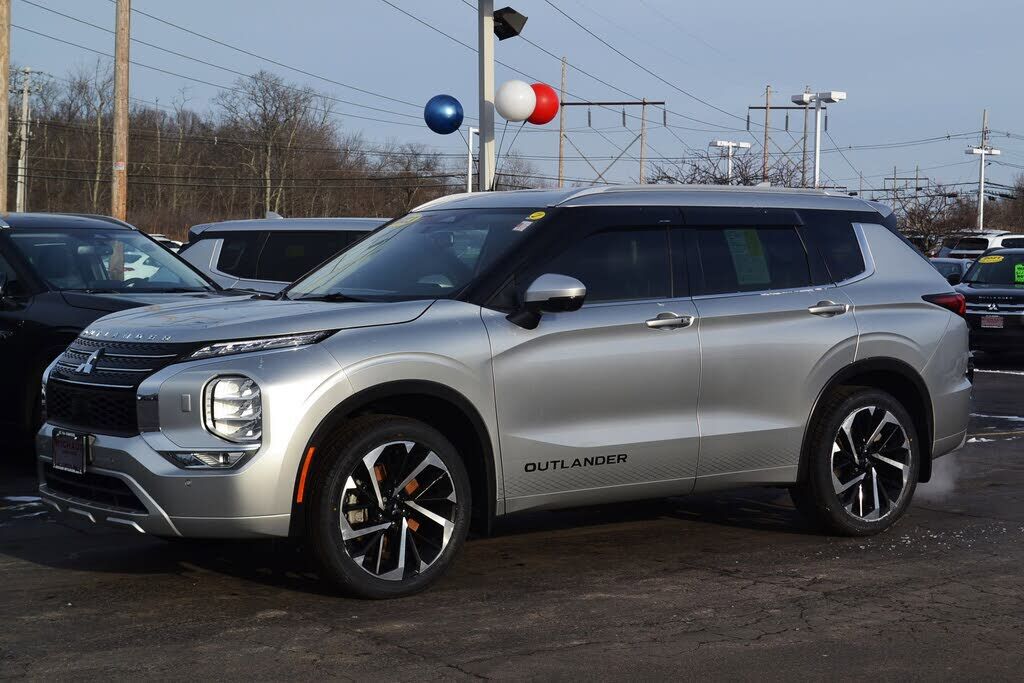 2023 MITSUBISHI Outlander