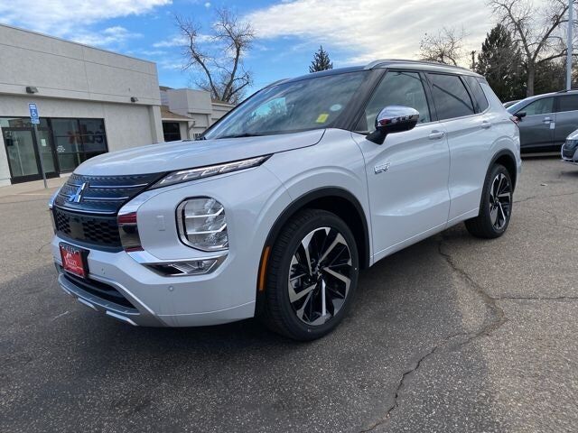 2025 MITSUBISHI Outlander