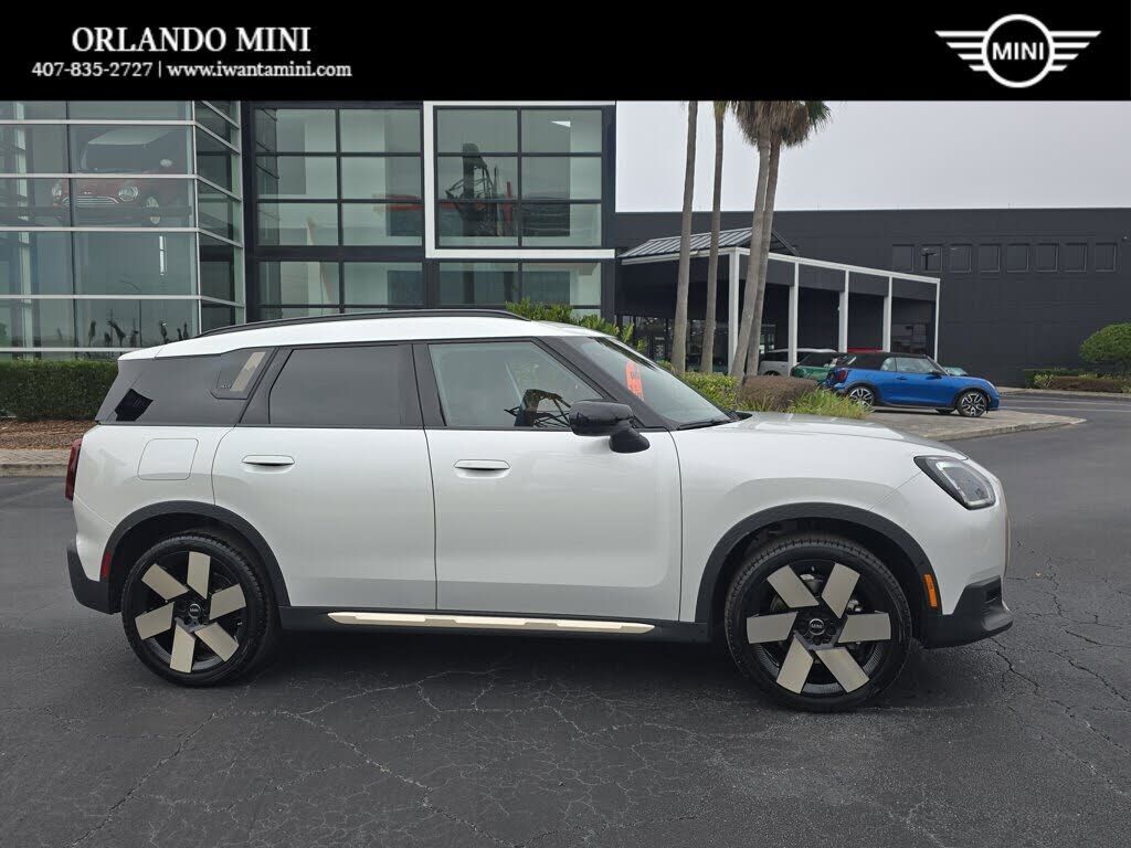 2025 MINI Countryman