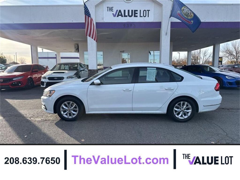 2018 VOLKSWAGEN Passat