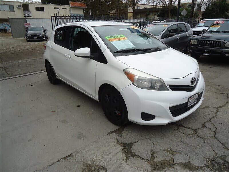 2014 TOYOTA Yaris