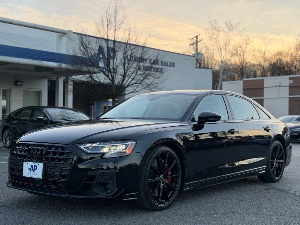 2022 Audi S8