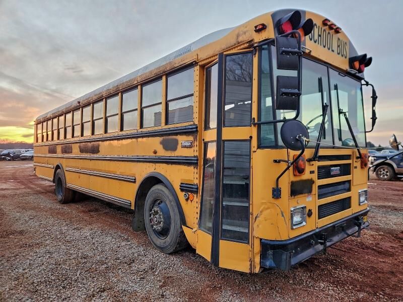 2010 THOMAS BUILT MVP-EF