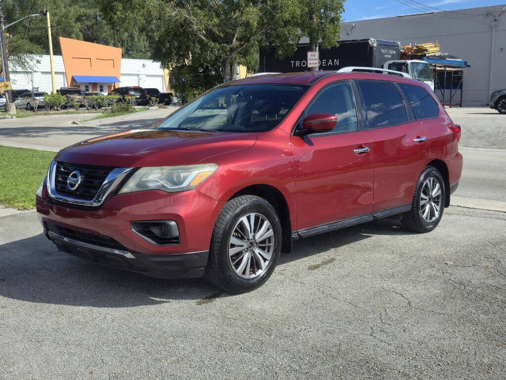 2017 NISSAN Pathfinder