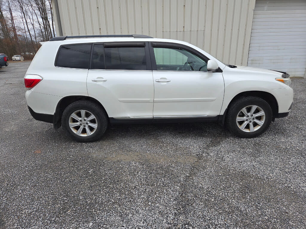 2013 TOYOTA Highlander