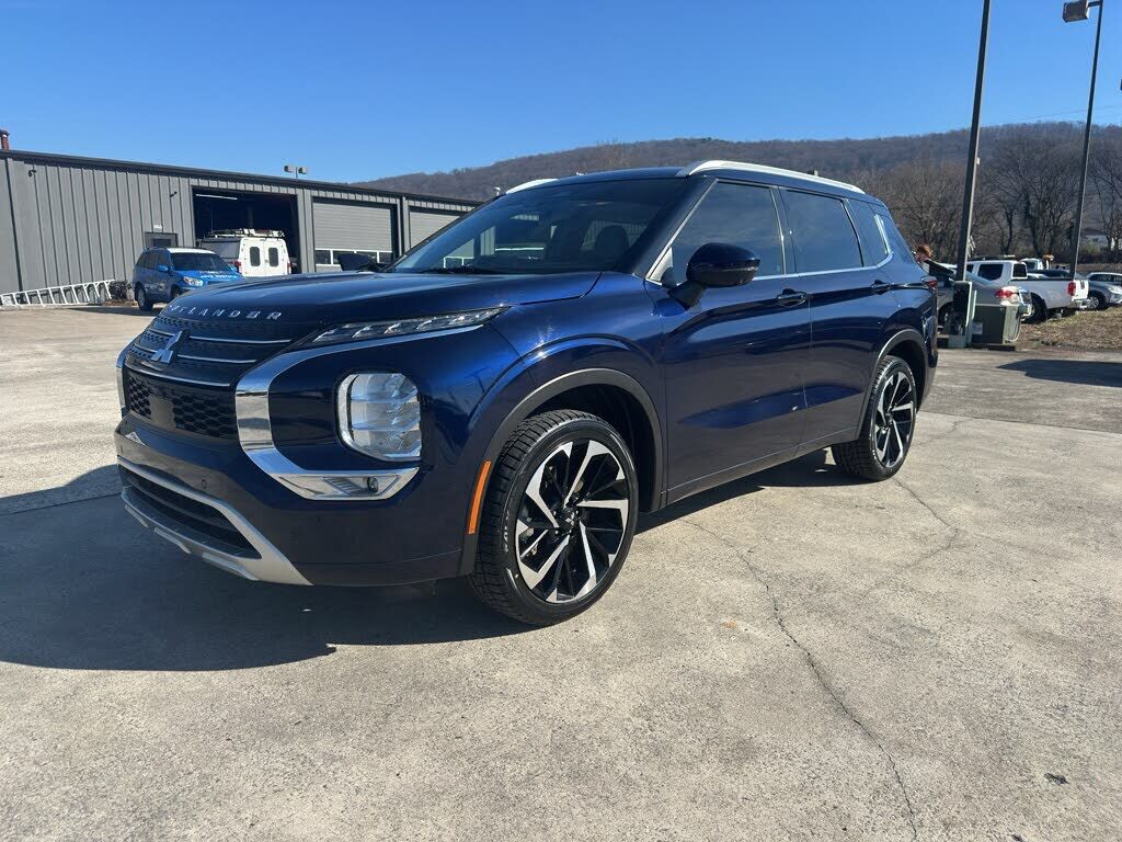 2022 MITSUBISHI Outlander