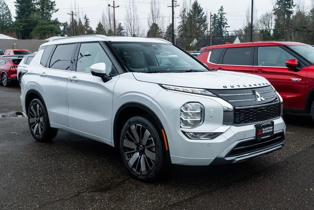 2026 MITSUBISHI Outlander