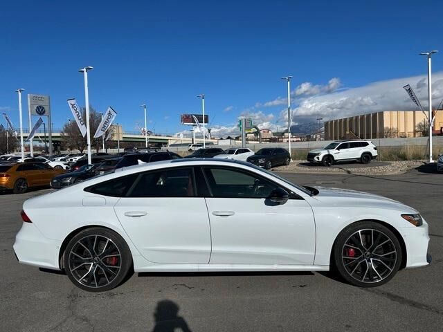 2023 Audi S7