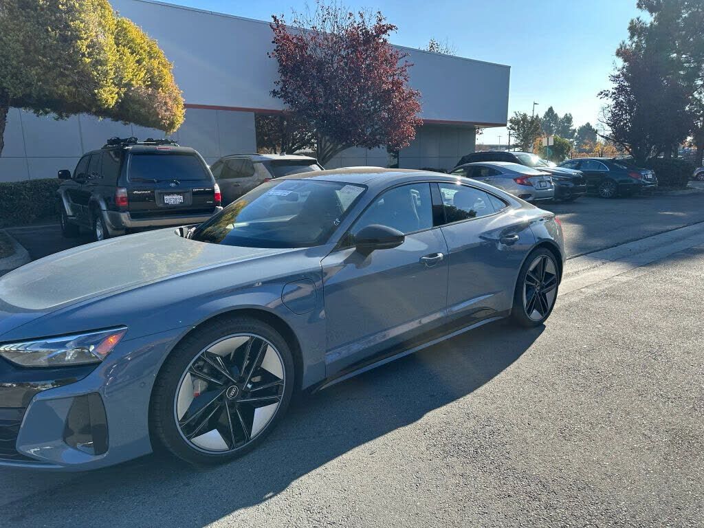 2024 AUDI RS e-tron GT