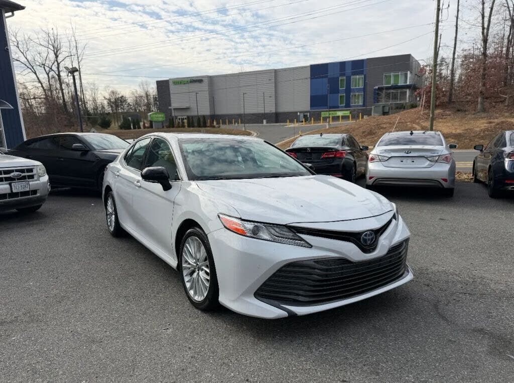 2018 TOYOTA Camry