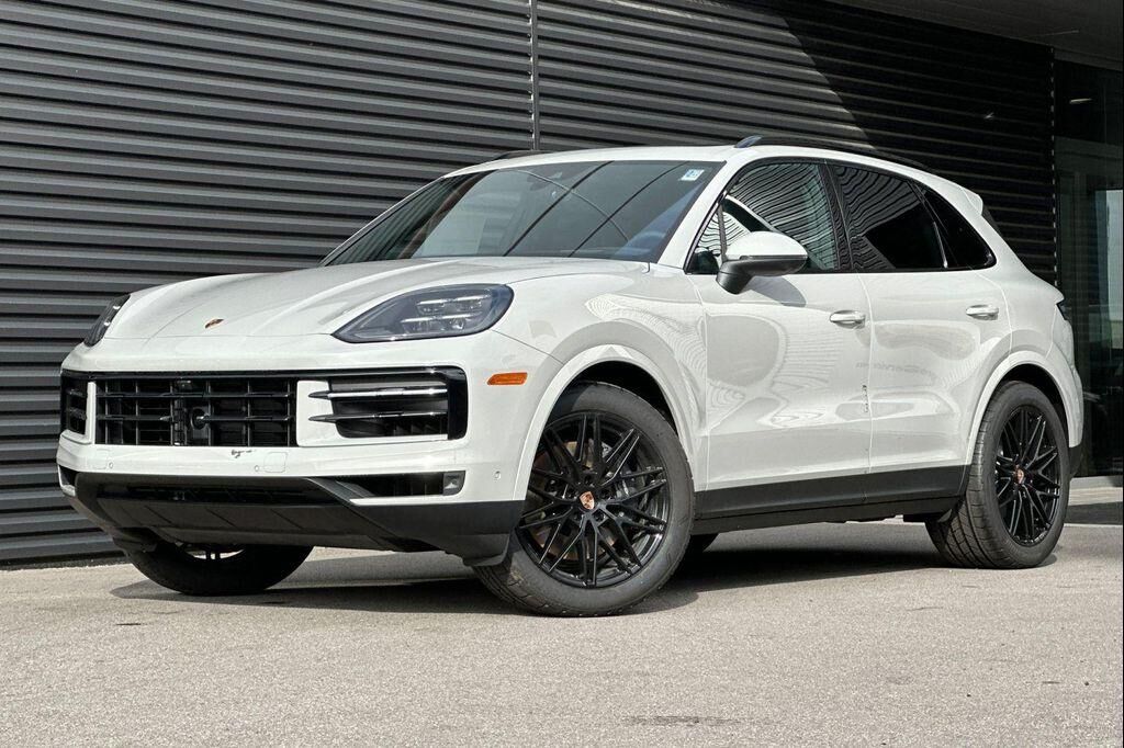 2026 PORSCHE Cayenne