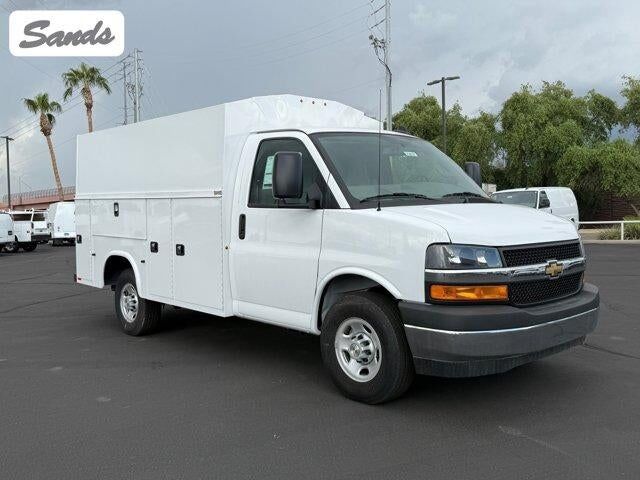 2025 CHEVROLET Express