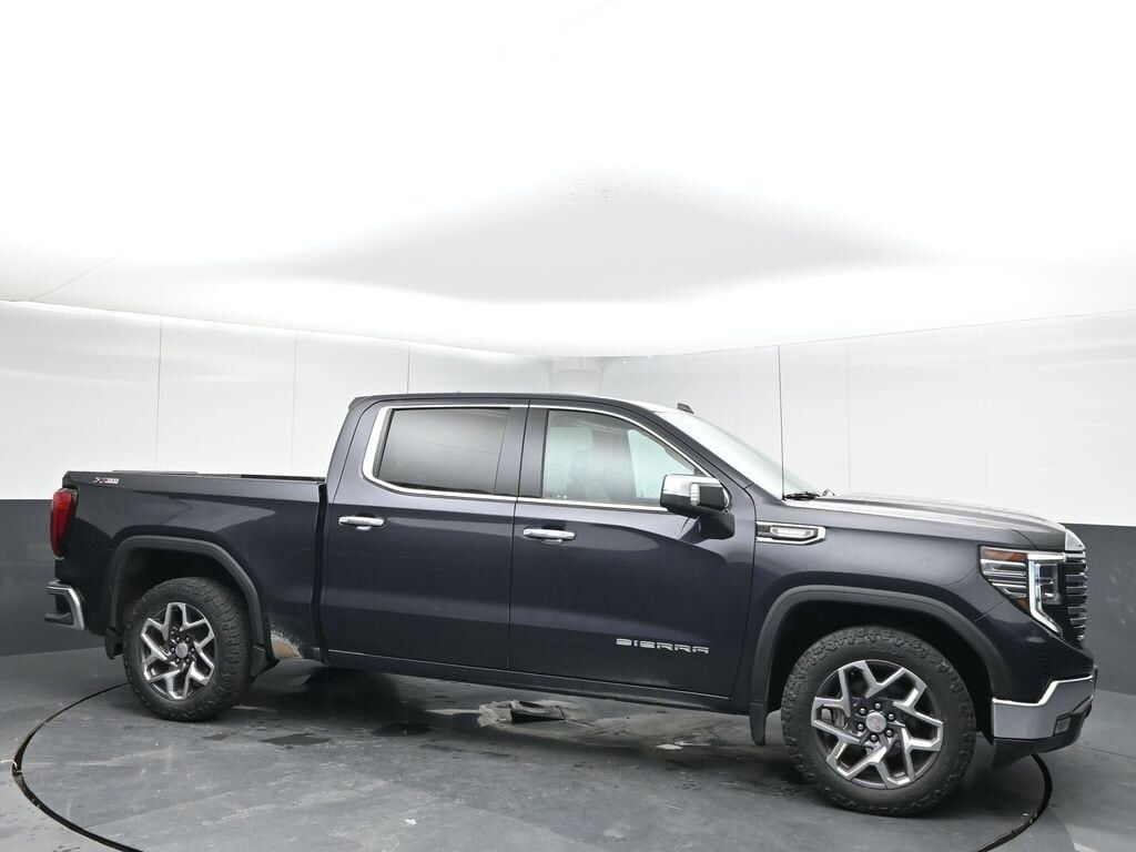 2023 GMC Sierra