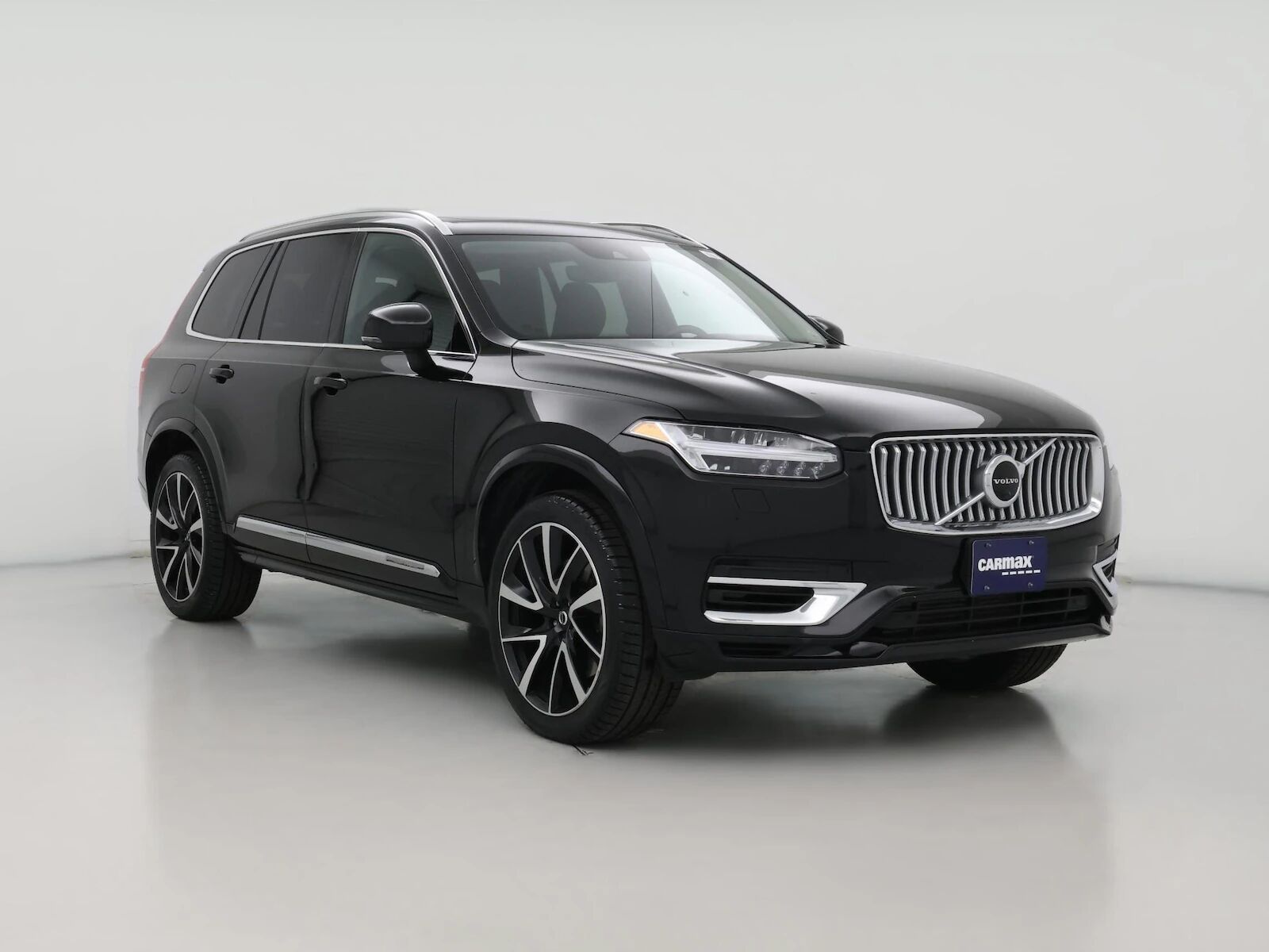 2022 VOLVO XC90