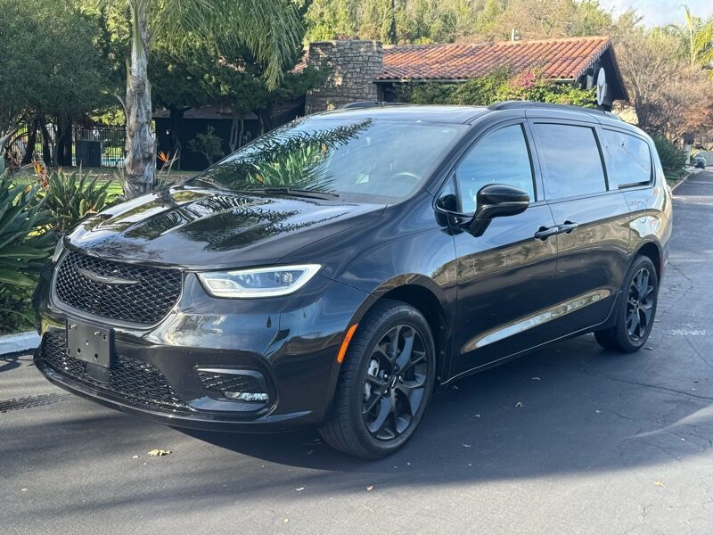 2021 CHRYSLER Pacifica
