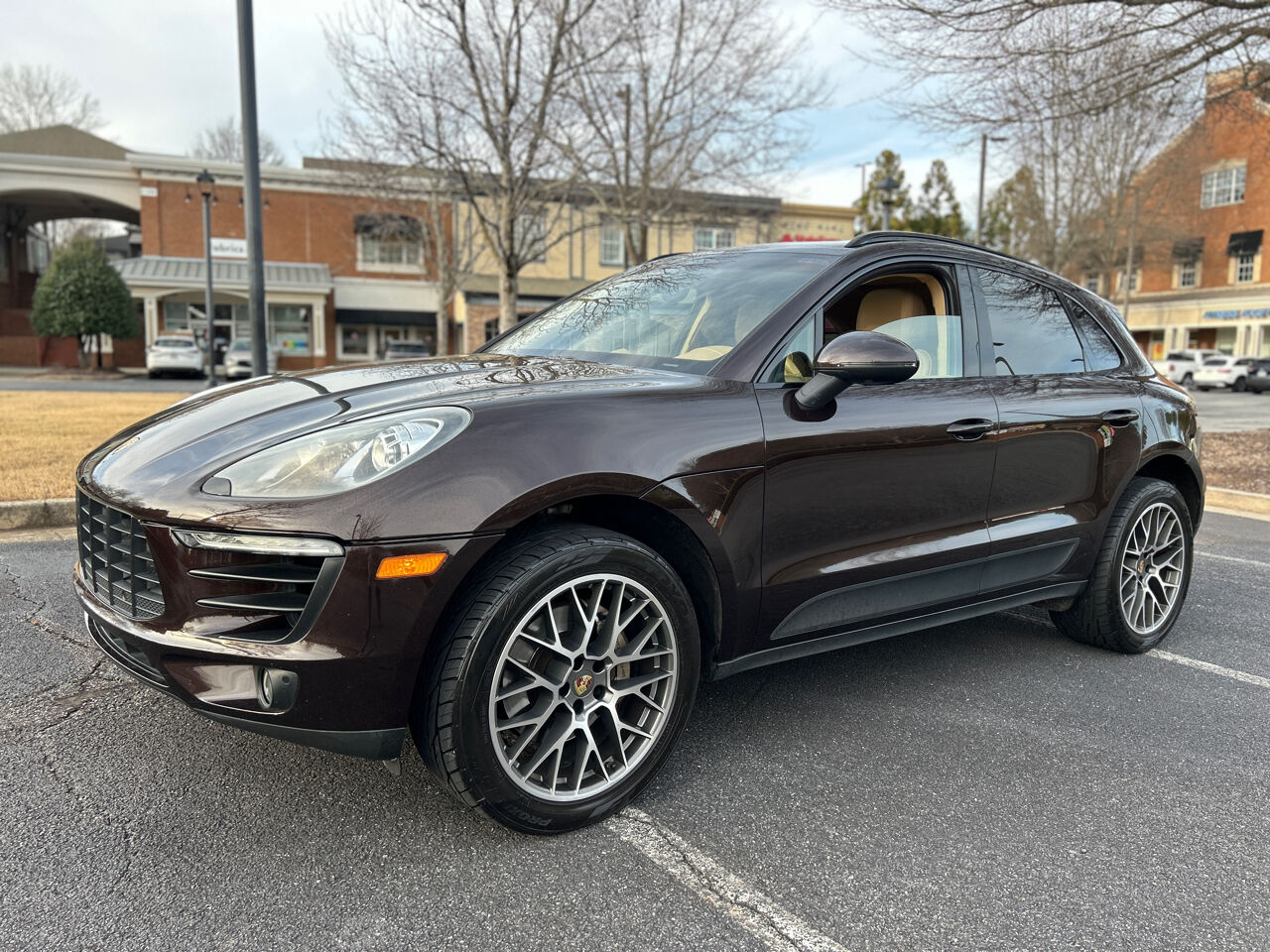 2016 PORSCHE Macan