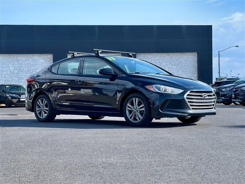 2017 HYUNDAI Elantra
