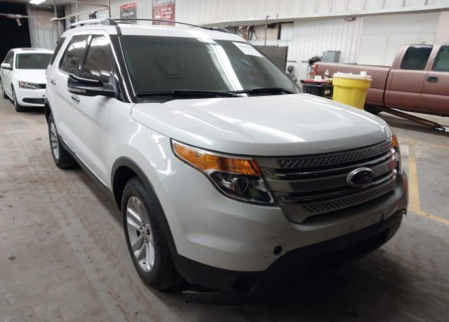 2014 FORD Explorer