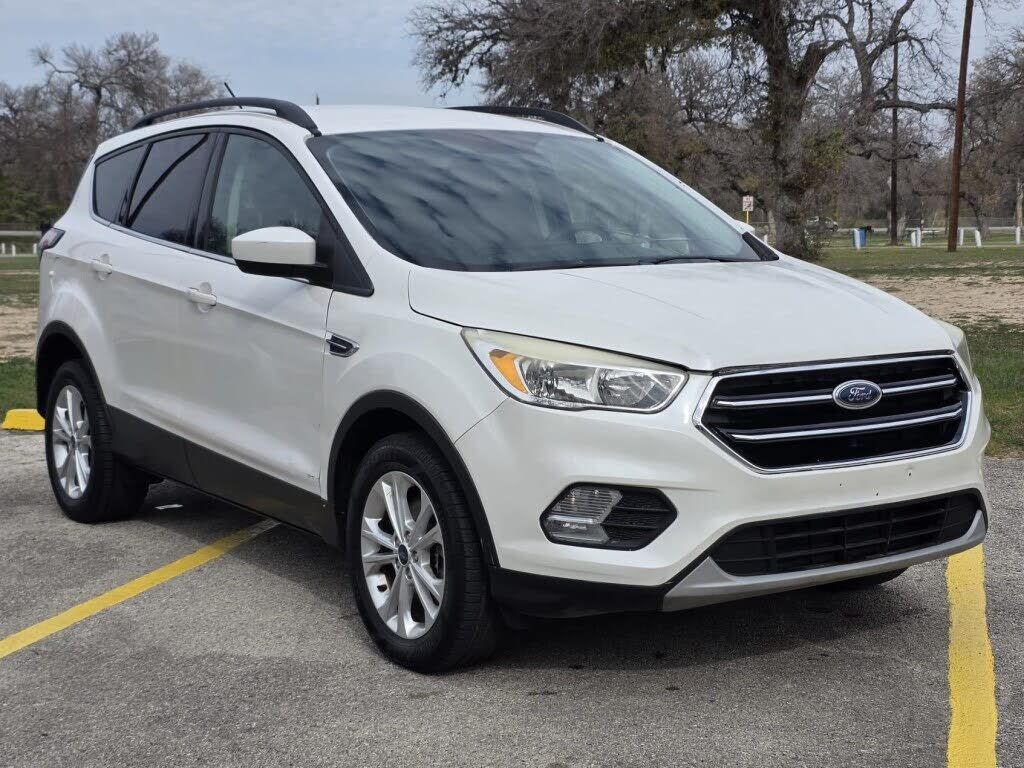 2018 FORD Escape
