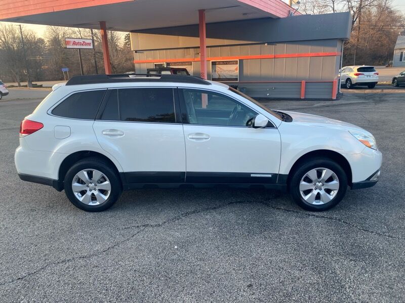 2012 SUBARU Outback