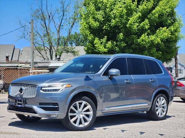 2016 VOLVO XC90