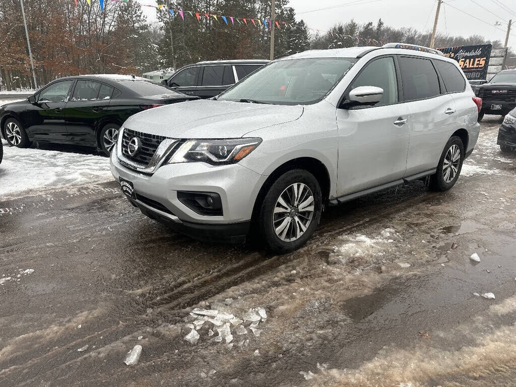 2020 NISSAN Pathfinder