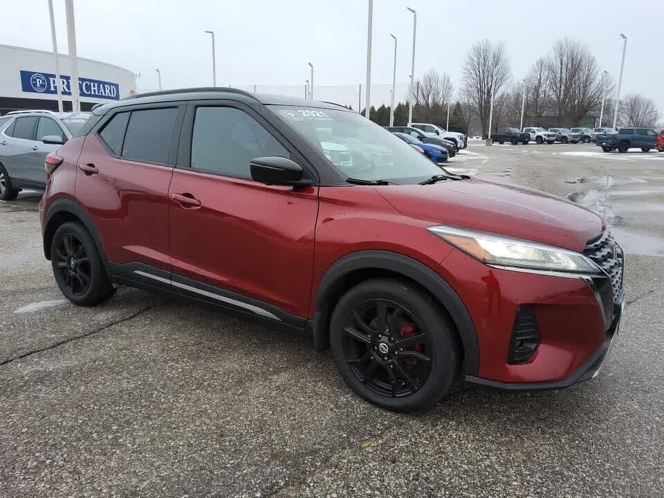 2021 NISSAN Kicks