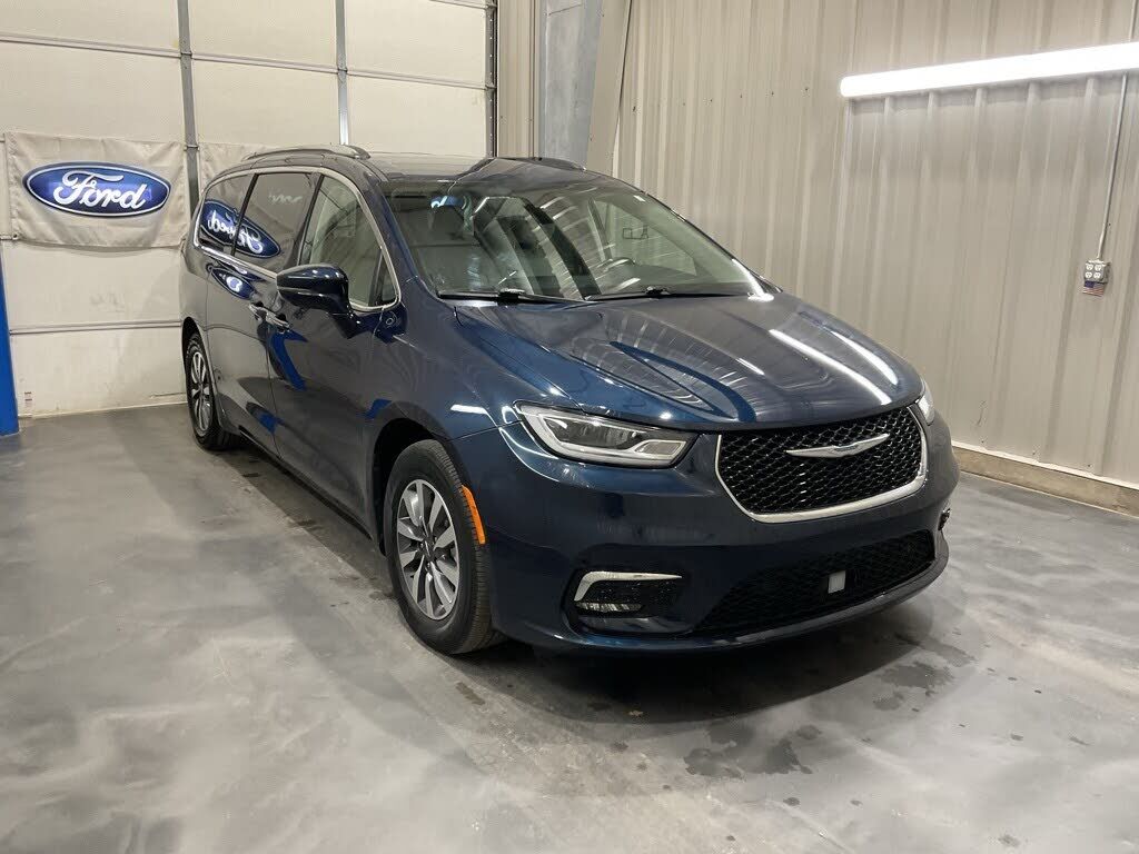 2021 CHRYSLER Pacifica