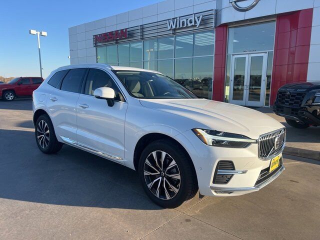2023 VOLVO XC60