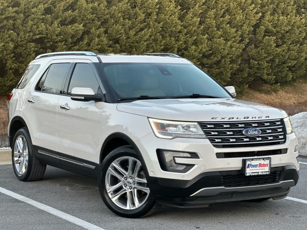 2017 FORD Explorer
