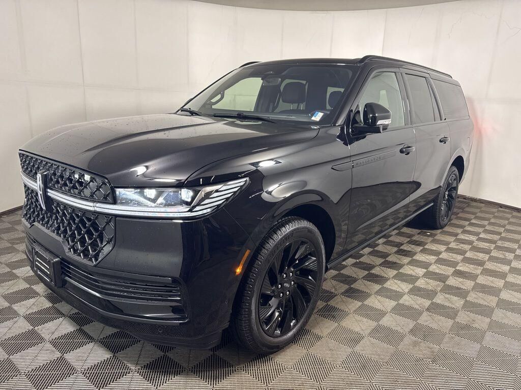 2025 LINCOLN Navigator L