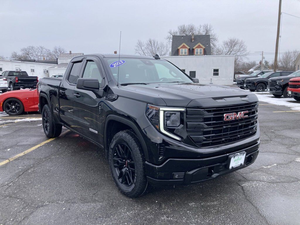 2023 GMC Sierra