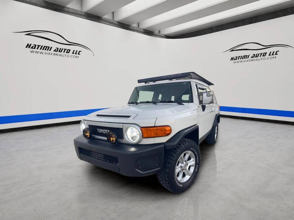 2012 TOYOTA FJ Cruiser