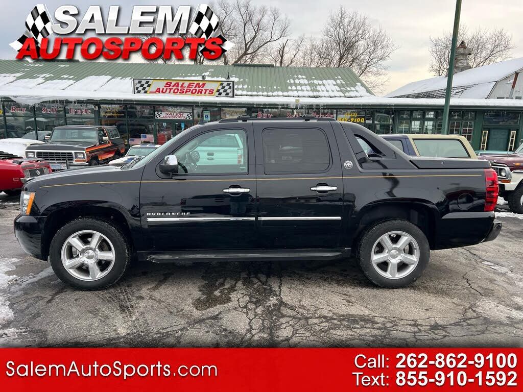 2013 CHEVROLET Avalanche