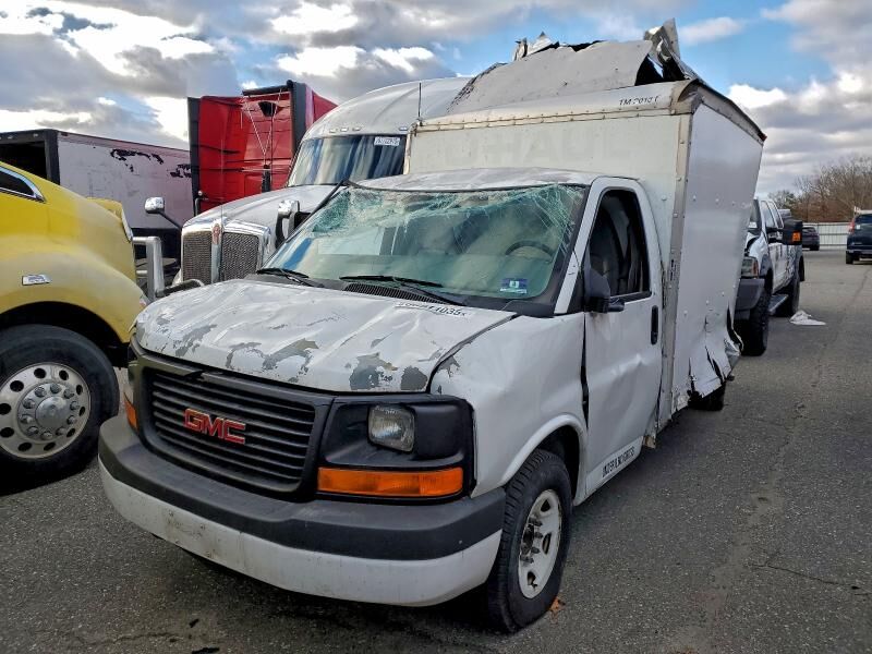 GMC Savana