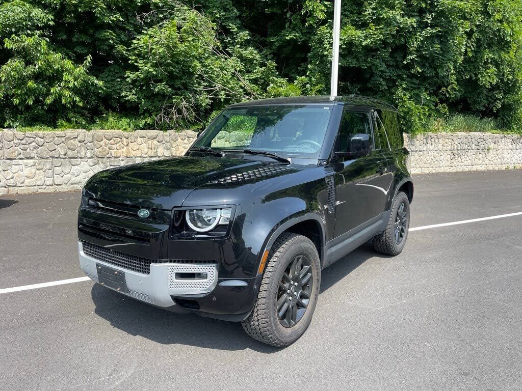 2023 LAND ROVER Defender