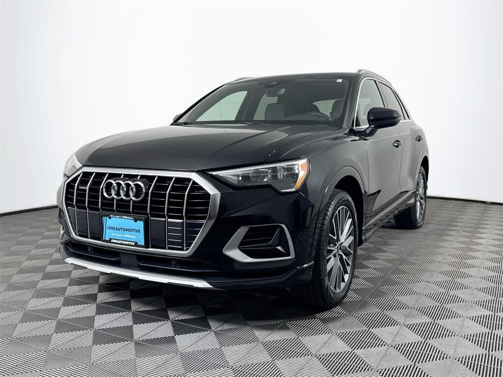 2022 AUDI Q3